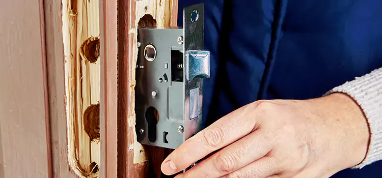Garage Door Lock Replacement Covington